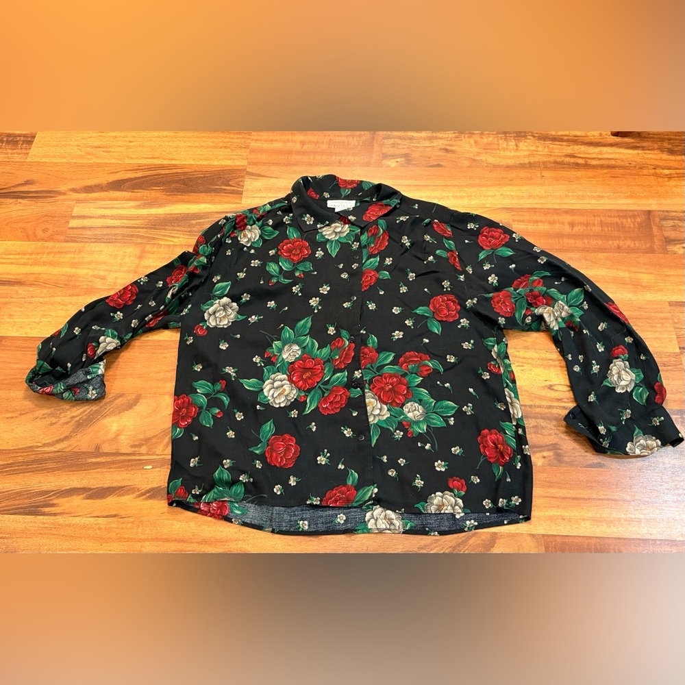 Cottage core dark academia vintage American Vintage Floral Black Blouse